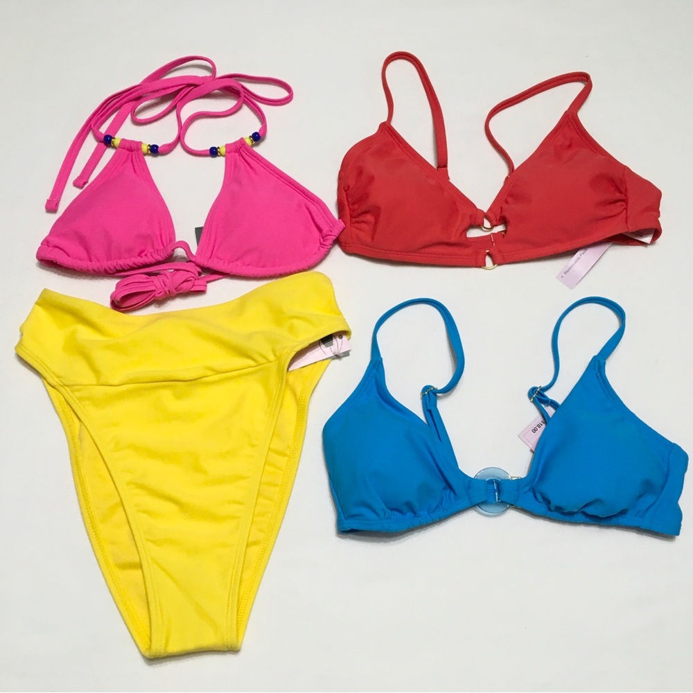 3- Wild Fable S (4-6) 1- Red 1 Pink 1 Blue Removable Pad Tops 1- Yellow Bottom
